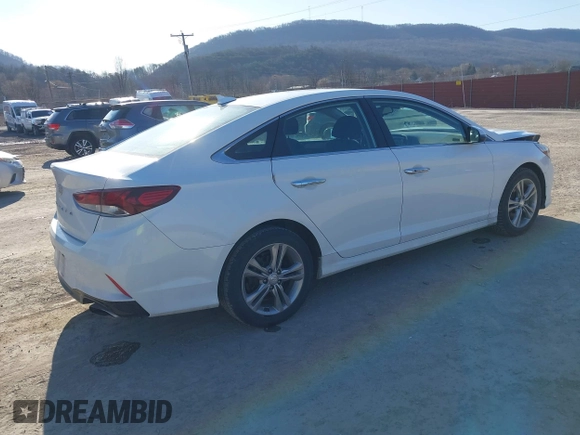 2018 Hyundai Sonata Limited with VIN 5NPE34AF5JH638577, listed as a IAAI auction lot 41760256 with 112,055 mi miles. Bid and sale history available at carsss.com. Image 4.
