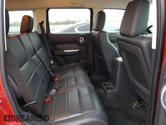 2007 Dodge Nitro R/T z VIN 1D8GT58647W733396, wystawiony jako Copart lot #83948934 z przebiegiem 47 944 mil mil oraz Szkoda całkowita • Salvage title. Historia ofert i sprzedaży dostępna na DreamBid. Obrazek 10.