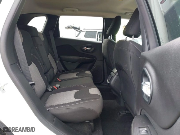 2014 Jeep Cherokee Latitude with VIN 1C4PJLCS7EW115466, listed as a IAAI auction lot 41591011 with 57,561 mi miles. Bid and sale history available at carsss.com. Image 8.