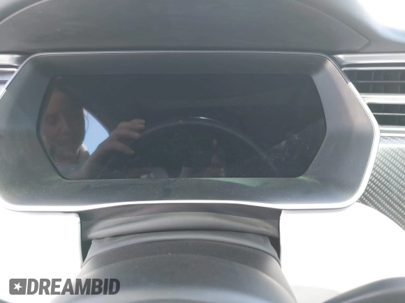 2017 Tesla Model X 90D z VIN 5YJXCDE23HF077126, wystawiony jako IAAI lot #42035067 z przebiegiem Nie podano mil oraz . Historia ofert i sprzedaży dostępna na DreamBid. Obrazek 15.
