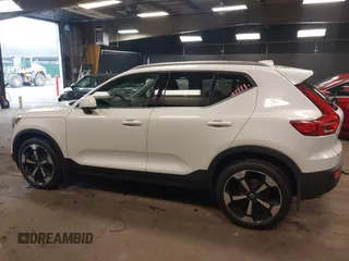 2019 Volvo XC40 Inscription с VIN YV4162UL5K2046401, выставлен на аукционе IAAI как лот 41911289 с пробегом 42 090 миль миль и . История ставок и продаж доступна на DreamBid. Изображение 14.