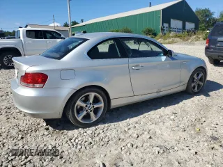 2009 BMW 1 Series 128i with VIN WBAUP93559VF48374, listed as a Copart auction lot 67668184 with 114,467 mi miles and Salvage Title. Bid and sale history available at carsss.com. Image 3.