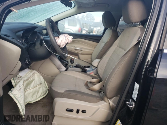 2014 Ford Escape SE with VIN 1FMCU9GX2EUC86115, listed as a Copart auction lot 82810324 with 212,346 mi miles and Salvage Title. Bid and sale history available at DreamBid. Image 7.