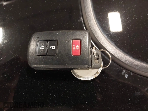2018 Toyota RAV4 XLE with VIN 2T3RFREV3JW817989, listed as a IAAI auction lot 41636957 with 182,265 mi miles. Bid and sale history available at carsss.com. Image 11.