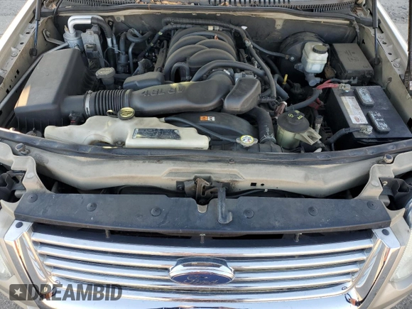 2007 Ford Explorer Limited с VIN 1FMEU75827UA80627, выставлен на аукционе Copart как лот 45568155 с пробегом 184 550 миль миль и Списание • Salvage title. История ставок и продаж доступна на DreamBid. Изображение 14.