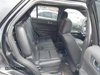 2013 Ford Utility Police Interceptor with VIN 1FM5K8AR3DGC20995, listed as a IAAI auction lot 42041125 with 199,419 mi miles. Bid and sale history available at carsss.com. Image 8.