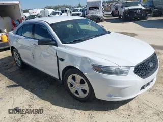 2015 Ford Police Interceptor z VIN 1FAHP2MK2FG195532, wystawiony jako IAAI lot #41793882 z przebiegiem 90 423 mil mil oraz . Historia ofert i sprzedaży dostępna na DreamBid. Obrazek 1.
