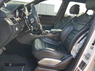 2017 Mercedes-Benz GLS 63 AMG z VIN 4JGDF7FE6HA851880, wystawiony jako Copart lot #54667095 z przebiegiem 78 661 mil mil oraz Szkoda całkowita • Salvage title. Historia ofert i sprzedaży dostępna na DreamBid. Obrazek 7.