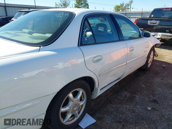 2000 Buick Regal LS with VIN 2G4WB55K6Y1234666, listed as a IAAI auction lot 40770655 with 105,684 mi miles. Bid and sale history available at carsss.com. Image 18.