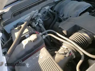 2017 Chevrolet Silverado 1500 LT z VIN 1GCUKREC4HF226909, wystawiony jako Copart lot #85580905 z przebiegiem 138 117 mil mil oraz Szkoda całkowita • Salvage title. Historia ofert i sprzedaży dostępna na DreamBid. Obrazek 13.