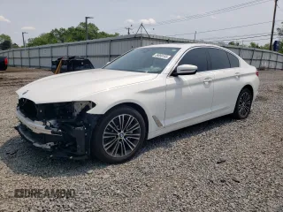 2020 BMW 5 Series 530i xDrive z VIN WBAJR7C05LCD78610, wystawiony jako Copart lot #59850185 z przebiegiem Nie podano mil oraz Szkoda całkowita • Salvage title. Historia ofert i sprzedaży dostępna na DreamBid. Obrazek 1.