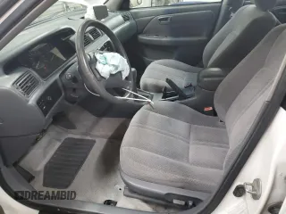 2000 Toyota Camry CE with VIN 4T1BG22K7YU996749, listed as a Copart auction lot 41957205 with 197,160 mi miles and Salvage Title. Bid and sale history available at carsss.com. Image 7.