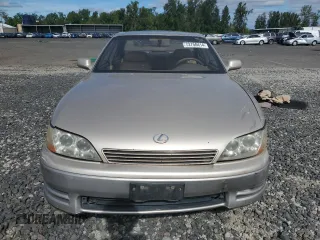 1992 Lexus ES 300 с VIN JT8VK13T9N0036190, выставлен на аукционе Copart как лот 72758414 с пробегом 228 872 миль миль и Списание • Salvage title. История ставок и продаж доступна на DreamBid. Изображение 5.