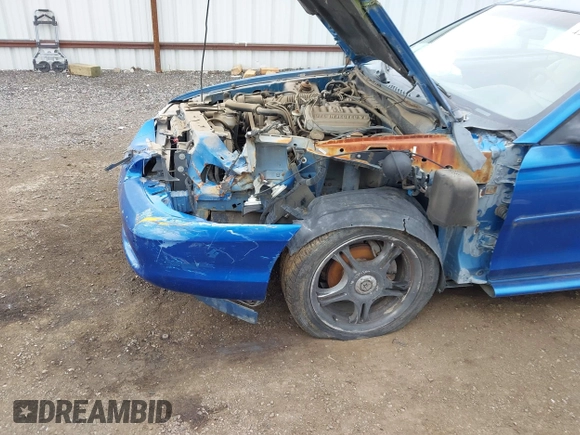1995 Ford Mustang z VIN 1FALP4046SF207937, wystawiony jako IAAI lot #42222338 z przebiegiem 228 850 mil mil oraz . Historia ofert i sprzedaży dostępna na DreamBid. Obrazek 6.