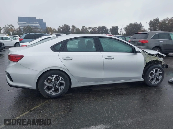 2021 Kia Forte LXS with VIN 3KPF24AD3ME268213, listed as a IAAI auction lot 41561861 with 22,544 mi miles and . Bid and sale history available at DreamBid. Image 14.