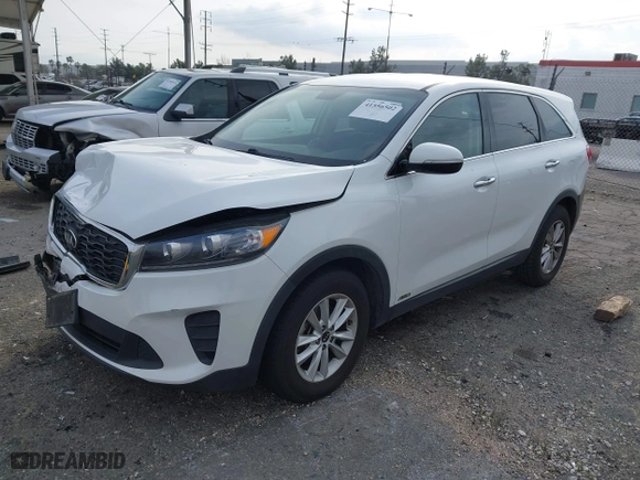 2019 Kia Sorento LX V6 with VIN 5XYPGDA54KG468077, listed as a IAAI auction lot 41556502 with 143,218 mi miles. Bid and sale history available at carsss.com. Image 17.