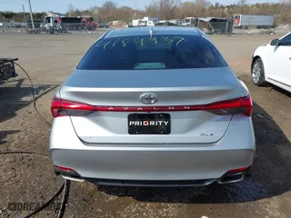 2019 Toyota Avalon XLE with VIN 4T1BZ1FB0KU031057, listed as a IAAI auction lot 41899397 with 108,454 mi miles. Bid and sale history available at carsss.com. Image 17.