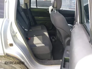 2011 Jeep Compass with VIN 1J4NT1FB4BD252724, listed as a IAAI auction lot 41247389 with 162,028 mi miles. Bid and sale history available at carsss.com. Image 8.
