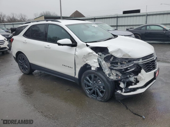 2022 Chevrolet Equinox RS with VIN 3GNAXWEV5NS105793, listed as a Copart auction lot 43912605 with 3,886 mi miles and Salvage Title. Bid and sale history available at carsss.com. Image 4.
