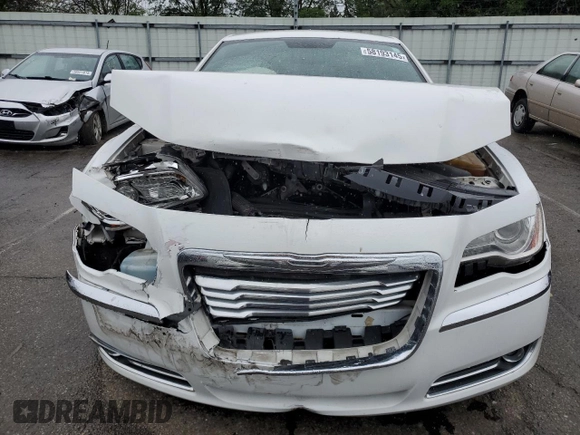 2011 Chrysler 300 Limited z VIN 2C3CA5CG4BH596104, wystawiony jako Copart lot #58193145 z przebiegiem 163 558 mil mil oraz Szkoda całkowita • Salvage title. Historia ofert i sprzedaży dostępna na DreamBid. Obrazek 5.