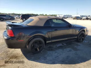 2000 Ford Mustang with VIN 1FAFP4448YF282672, listed as a Copart auction lot 81999314 with 224,031 mi miles and Salvage Title. Bid and sale history available at carsss.com. Image 3.