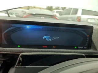 2022 Ford Mustang Mach-E Premium z VIN 3FMTK3R70NMA26901, wystawiony jako Copart lot #58850845 z przebiegiem 24 837 mil mil oraz Szkoda całkowita • Salvage title. Historia ofert i sprzedaży dostępna na DreamBid. Obrazek 9.