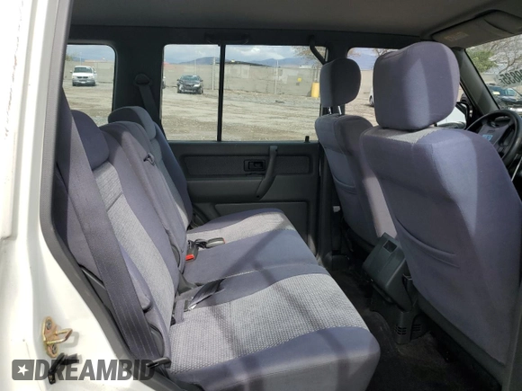 1999 Isuzu Trooper S z VIN JACDJ58XXX7922000, wystawiony jako Copart lot #48209835 z przebiegiem 127 024 mil mil oraz Szkoda całkowita • Salvage title. Historia ofert i sprzedaży dostępna na DreamBid. Obrazek 11.
