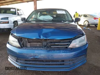 2015 Volkswagen Jetta SE z VIN 3VWD17AJ2FM291120, wystawiony jako IAAI lot #41763085 z przebiegiem 139 272 mil mil oraz . Historia ofert i sprzedaży dostępna na DreamBid. Obrazek 6.