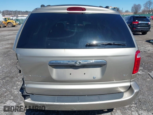 2002 Chrysler Town & Country EX with VIN 2C8GP74LX2R573857, listed as a IAAI auction lot 41846302 with Not Provided miles and . Bid and sale history available at carsss.com. Image 15.