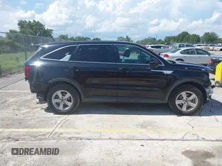 2021 Kia Sorento LX with VIN 5XYRG4LCXMG022068, listed as a IAAI auction lot 42674184 with 112,163 mi miles and . Bid and sale history available at DreamBid. Image 13.