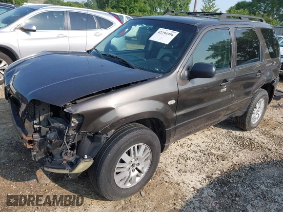 2006 Mercury Mariner Luxury with VIN 4M2YU56196KJ20438, listed as a IAAI auction lot 42394996 with 164,564 mi miles and . Bid and sale history available at DreamBid. Image 2.