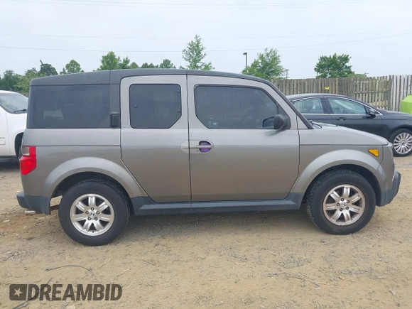 2008 Honda Element EX z VIN 5J6YH28718L012106, wystawiony jako IAAI lot #42365078 z przebiegiem 268 554 mil mil oraz . Historia ofert i sprzedaży dostępna na DreamBid. Obrazek 13.
