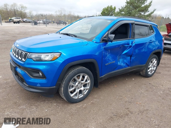 2023 Jeep Compass Latitude Lux z VIN 3C4NJDFN6PT513988, wystawiony jako IAAI lot #42166572 z przebiegiem 18 955 mil mil oraz . Historia ofert i sprzedaży dostępna na DreamBid. Obrazek 17.