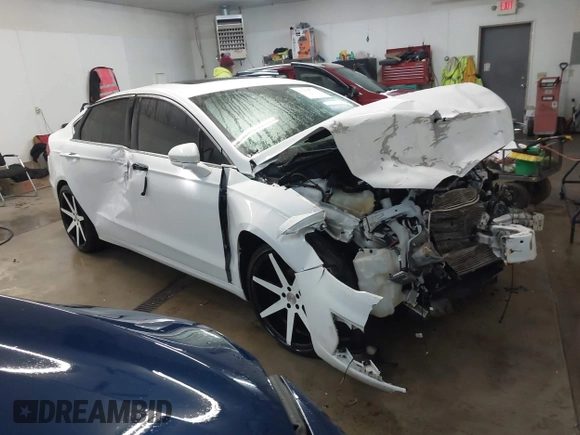 2019 Ford Fusion Titanium with VIN 3FA6P0D98KR124007, listed as a IAAI auction lot 41639572 with 80,272 mi miles. Bid and sale history available at carsss.com. Image 1.