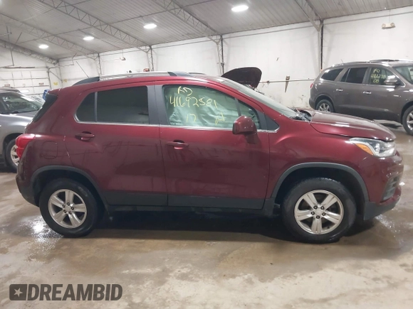 2017 Chevrolet Trax LT with VIN 3GNCJPSB9HL184572, listed as a IAAI auction lot 41692581 with 86,656 mi miles. Bid and sale history available at carsss.com. Image 13.