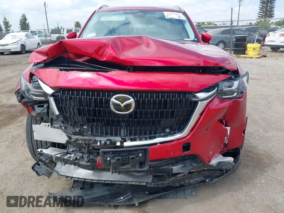 2025 Mazda CX-90 Preferred z VIN JM3KKBHD9S1208744, wystawiony jako IAAI lot #42019049 z przebiegiem 4 663 mil mil oraz . Historia ofert i sprzedaży dostępna na DreamBid. Obrazek 6.