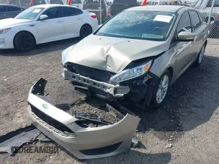 2015 Ford Focus SE с VIN 1FADP3F26FL209022, выставлен на аукционе IAAI как лот 42070713 с пробегом 31 908 миль миль и . История ставок и продаж доступна на DreamBid. Изображение 6.