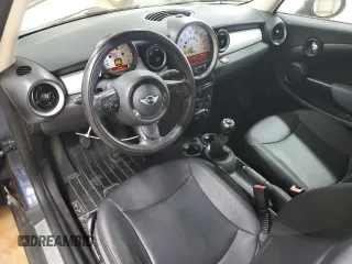 2011 MINI Hardtop with VIN WMWSU3C54BT184251, listed as a Copart auction lot 59298135 with 123,864 mi miles and Salvage title. Bid and sale history available at DreamBid. Image 8.