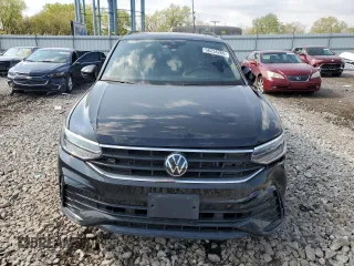 2024 Volkswagen Tiguan SE R-Line Black with VIN 3VV8B7AXXRM069081, listed as a Copart auction lot 56234265 with 14,019 mi miles and Salvage title. Bid and sale history available at DreamBid. Image 5.