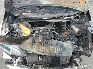 2020 Honda Fit EX z VIN 3HGGK5H8XLM724927, wystawiony jako Copart lot #53966255 z przebiegiem Nie podano mil oraz Nie do naprawy • Non repairable. Historia ofert i sprzedaży dostępna na DreamBid. Obrazek 11.