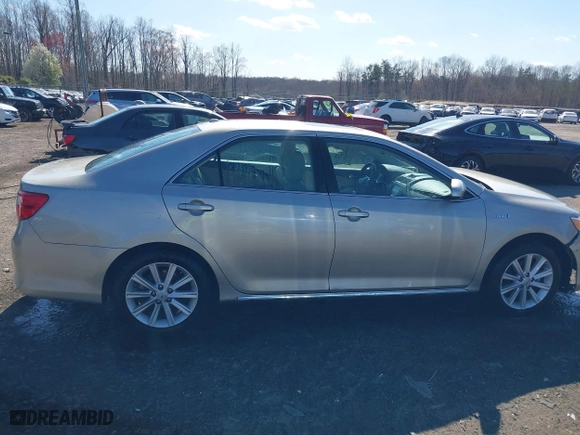 2014 Toyota Camry Hybrid LE with VIN 4T1BD1FK0EU112479, listed as a IAAI auction lot 41901348 with 91,440 mi miles. Bid and sale history available at carsss.com. Image 13.