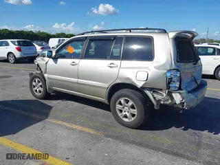 2002 Toyota Highlander with VIN JTEGF21A120071643, listed as a IAAI auction lot 41593796 with 157,608 mi miles. Bid and sale history available at carsss.com. Image 3.