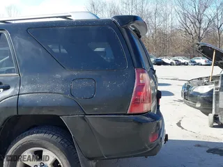 2004 Toyota 4Runner Limited with VIN JTEBU17R948024436, listed as a IAAI auction lot 41313171 with 202,697 mi miles. Bid and sale history available at carsss.com. Image 19.