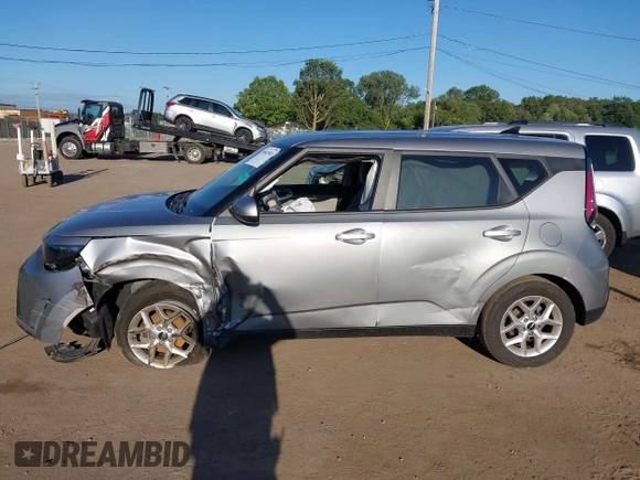 2023 Kia Soul LX with VIN KNDJ23AU1P7867295, listed as a IAAI auction lot 40041502 with 25,231 mi miles and . Bid and sale history available at DreamBid. Image 14.