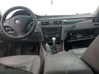 2007 BMW 3 Series 328xi z VIN WBAVT73577FZ36151, wystawiony jako Copart lot #86855984 z przebiegiem Nie podano mil oraz Szkoda całkowita • Salvage title. Historia ofert i sprzedaży dostępna na DreamBid. Obrazek 8.