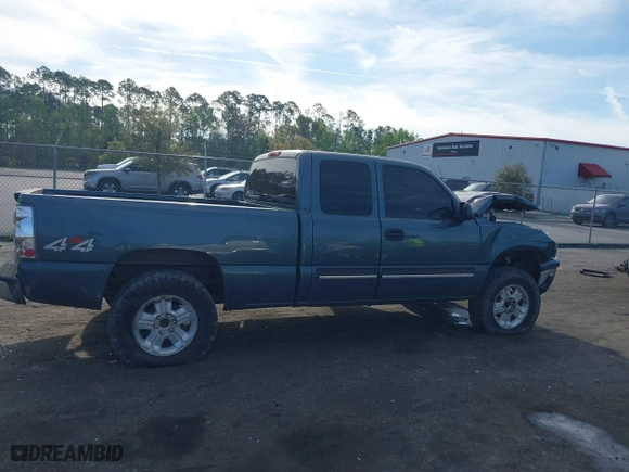 2006 Chevrolet Silverado 1500 LT2 with VIN 1GCEK19B16Z201646, listed as a IAAI auction lot 41867206 with 109,504 mi miles. Bid and sale history available at carsss.com. Image 13.