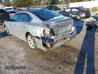2014 Nissan Maxima SV z VIN 1N4AA5AP7EC442330, wystawiony jako IAAI lot #41288761 z przebiegiem 107 476 mil mil oraz . Historia ofert i sprzedaży dostępna na DreamBid. Obrazek 3.