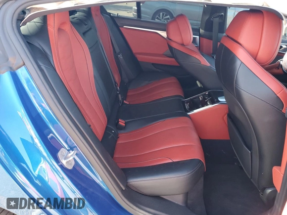 2020 BMW 8 Series M850i with VIN WBAGV8C0XLCE55564, listed as a Copart auction lot 54543135 with 45,704 mi miles and Salvage title. Bid and sale history available at DreamBid. Image 10.