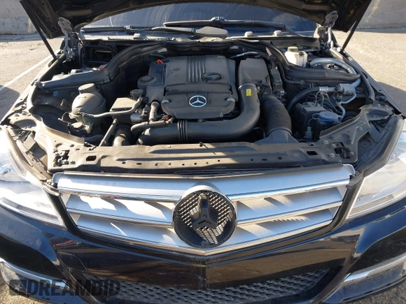 2013 Mercedes-Benz C-Class C 250 Sport with VIN WDDGF4HB8DR269848, listed as a IAAI auction lot 40823352 with 110,439 mi miles. Bid and sale history available at carsss.com. Image 10.