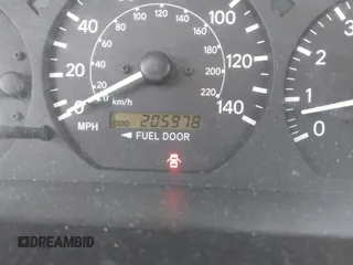 2001 Toyota Camry CE z VIN JT2BG22K310536515, wystawiony jako IAAI lot #42409847 z przebiegiem 205 978 mil mil oraz . Historia ofert i sprzedaży dostępna na DreamBid. Obrazek 7.